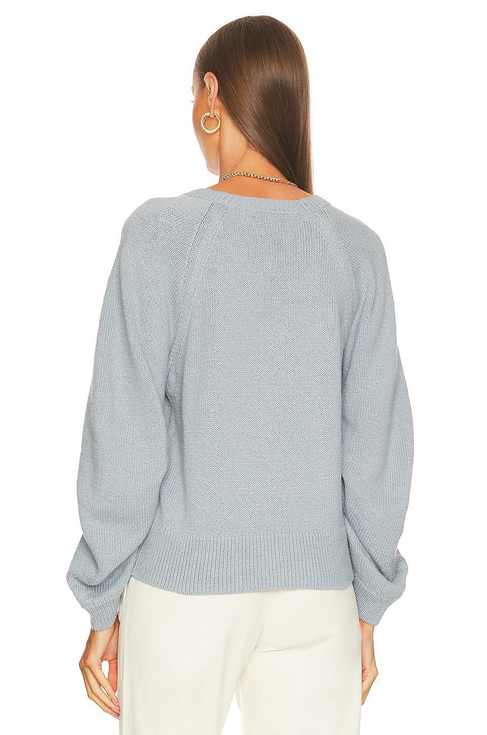 Pia V-Neck Product Image