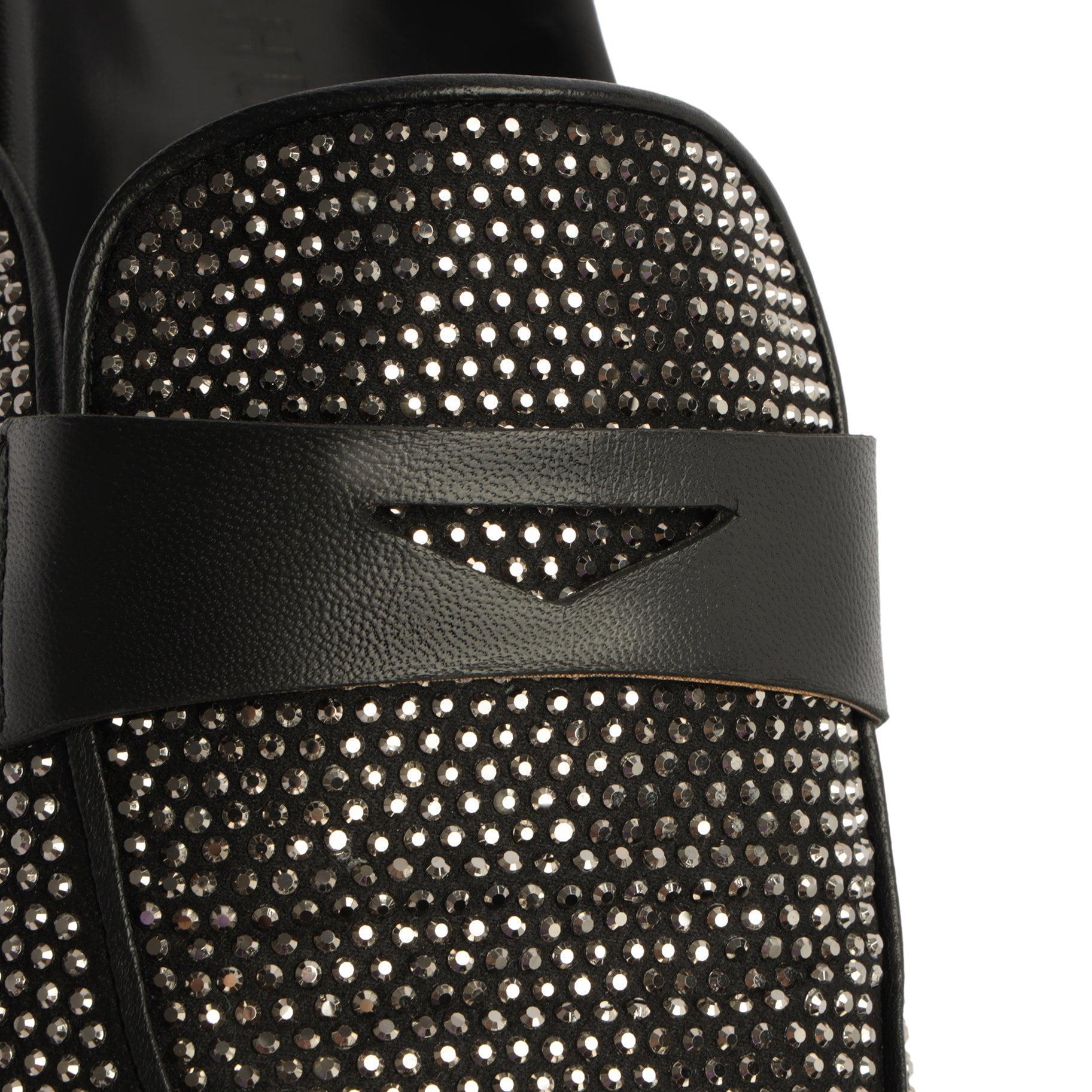 Ava Flat Product Image