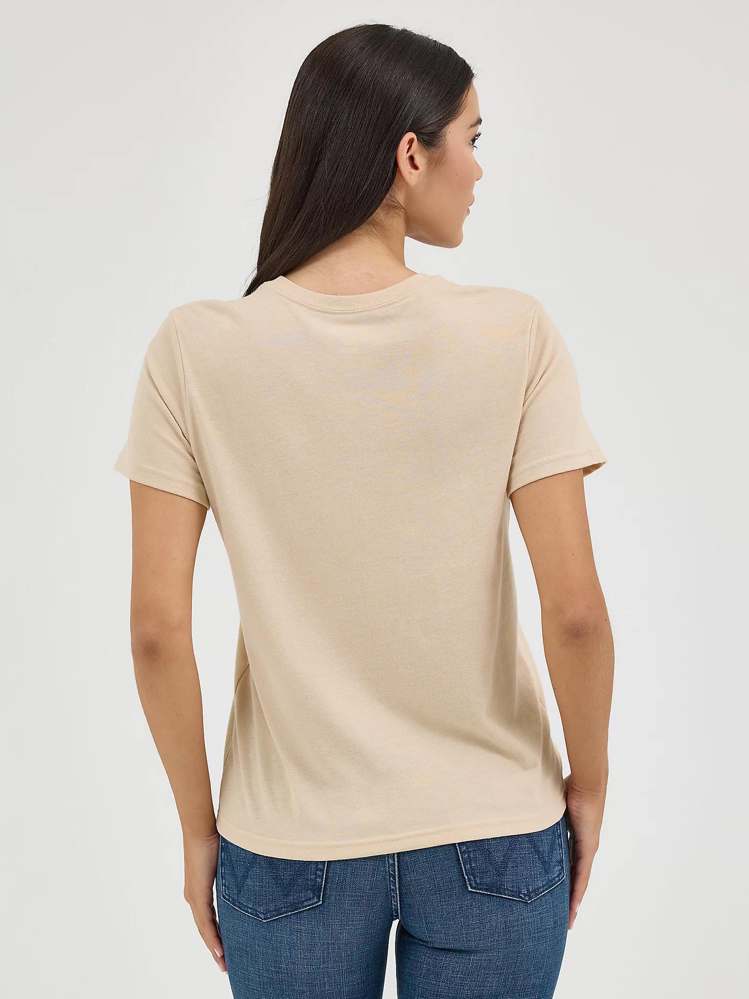 Women's Wrangler Western Graphic Reg Fit Tee in Cement Heather Product Image