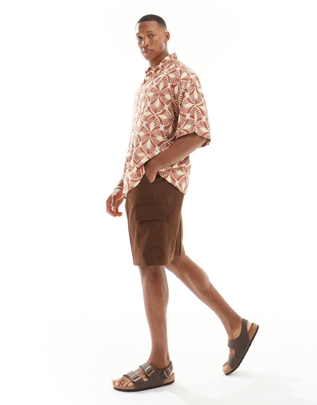 Jack & Jones oversized shirt in geo print Product Image