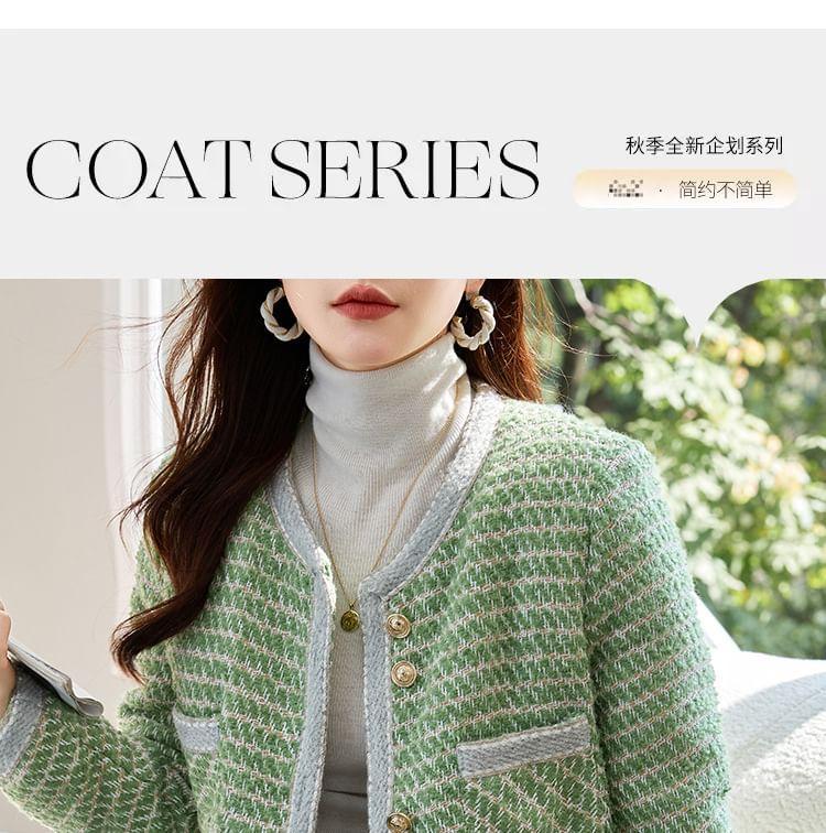 Round Neck Patterned Cropped Tweed Button Jacket Product Image