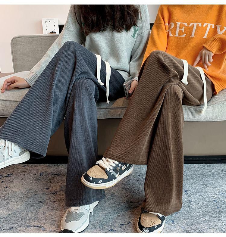 Drawstring Waist Plain Wide Leg Sweatpants Product Image