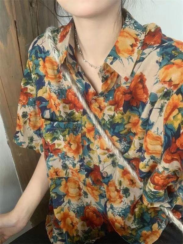 Elbow-Sleeve Floral Print Shirt Product Image