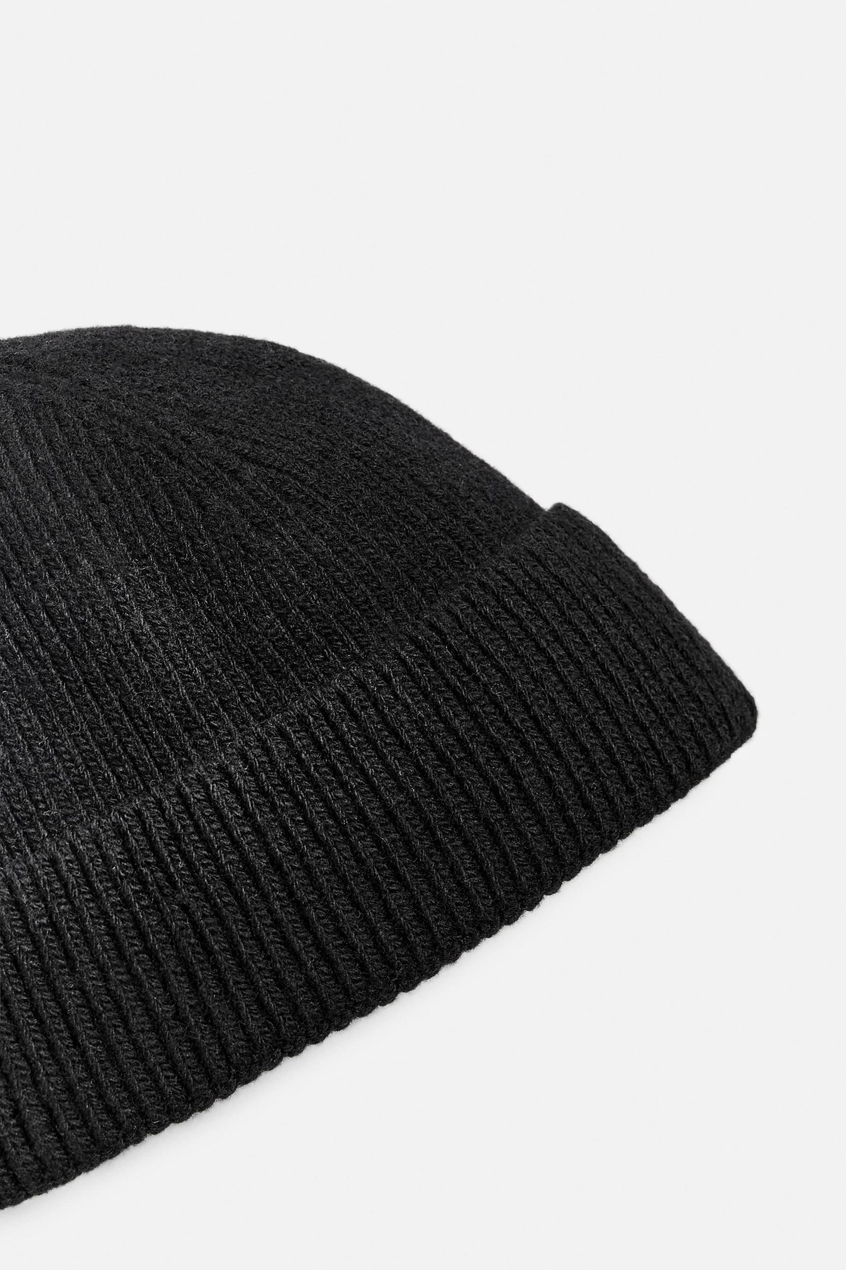 SHORT WOOL BLEND HAT Product Image
