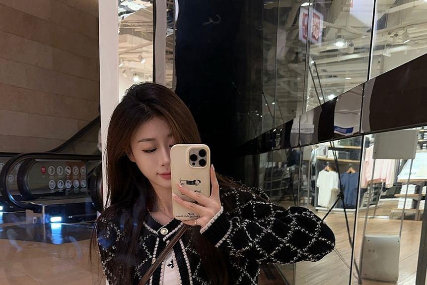 Long-Sleeve V-Neck Embroidered T-Shirt / Crew Neck Diamond Print Contrast Trim Button-Up Cardigan Product Image