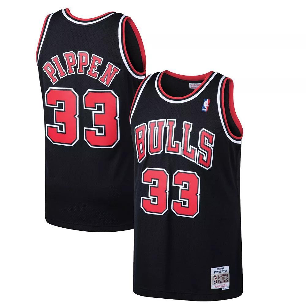 Men's Mitchell & Ness Scottie Pippen Black Chicago Bulls Hardwood Classics Swingman Jersey, Size: Large Product Image