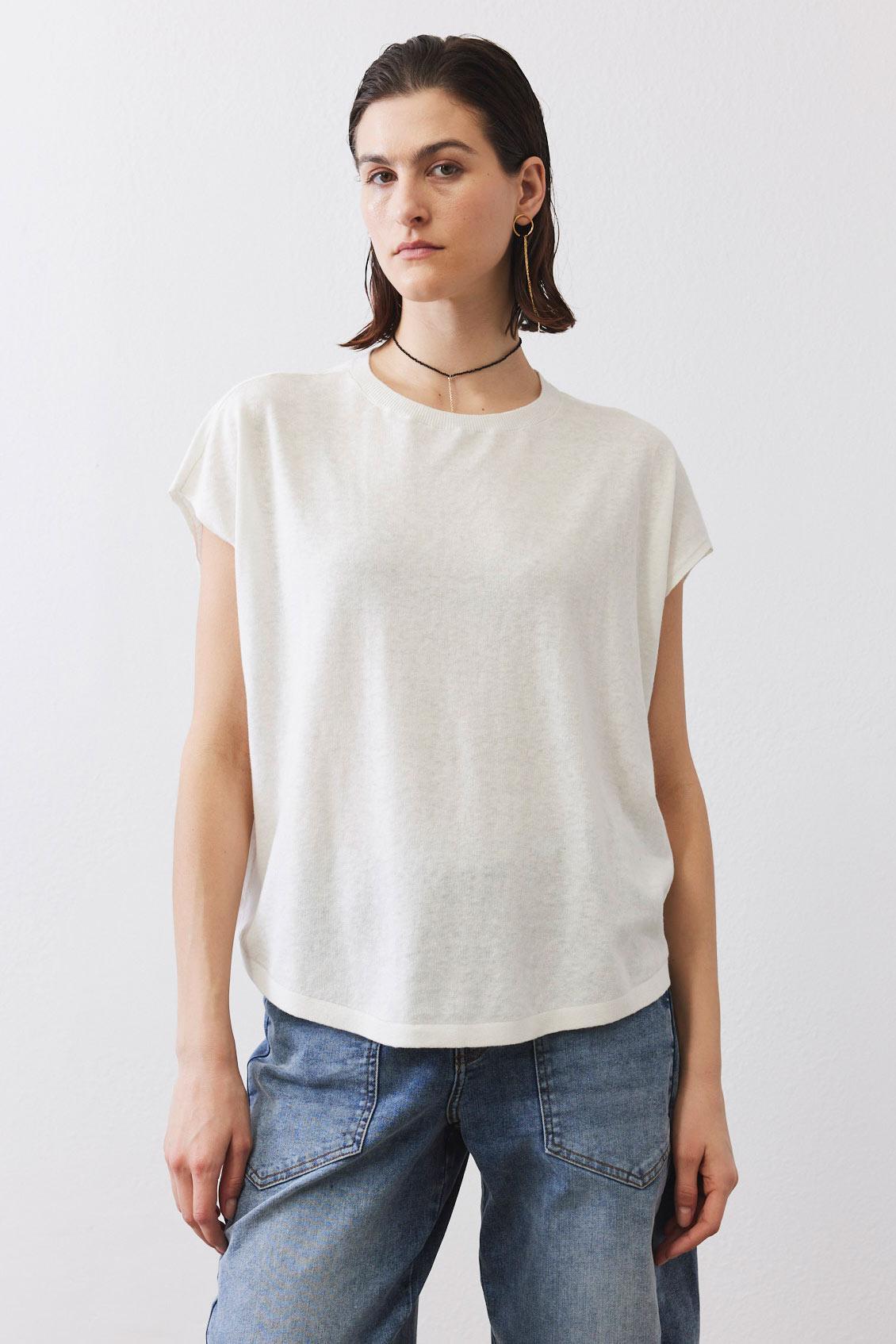 In a Breeze Light Sweater Top Product Image