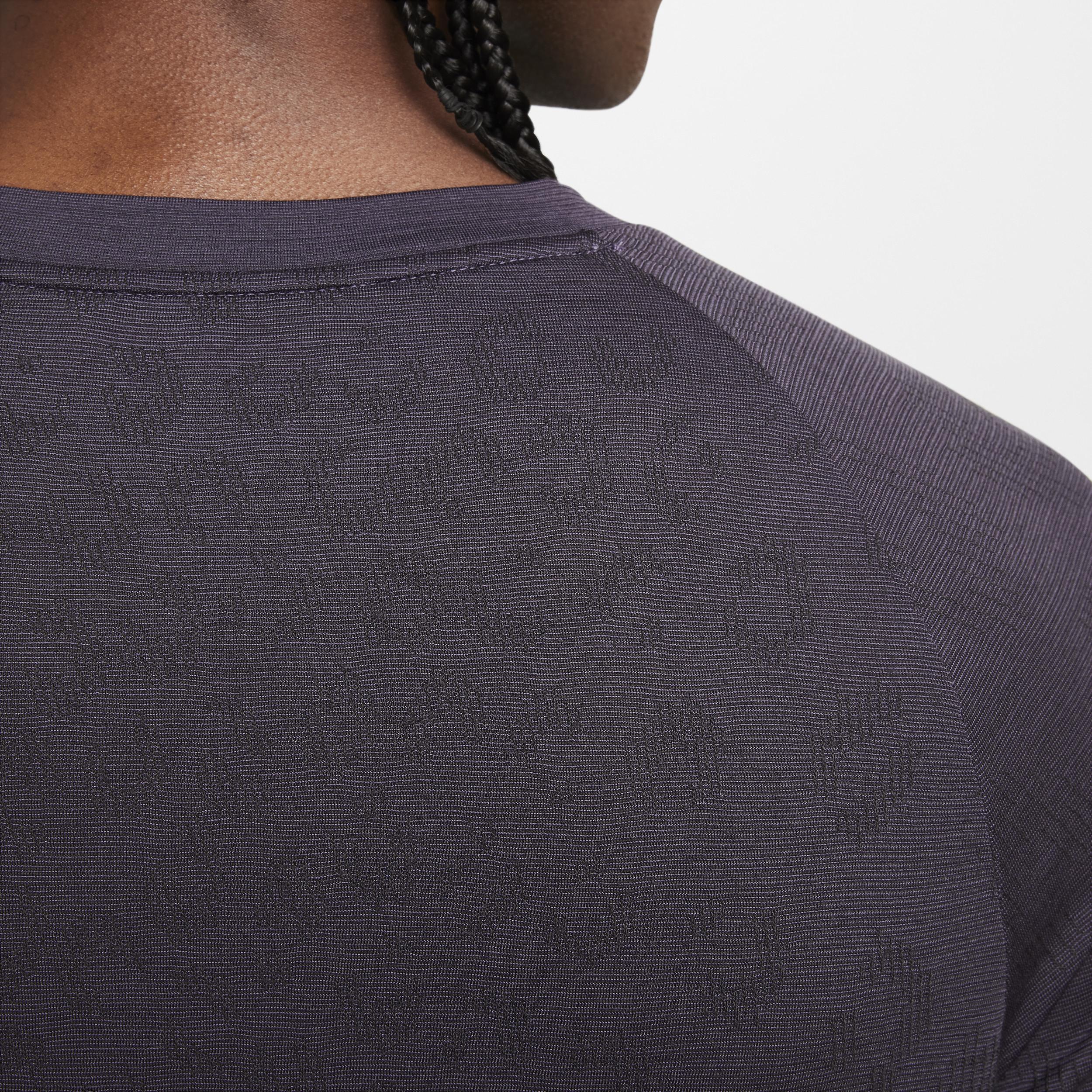 Nike Men's Running Division Therma-FIT ADV Long-Sleeve Running Top Product Image