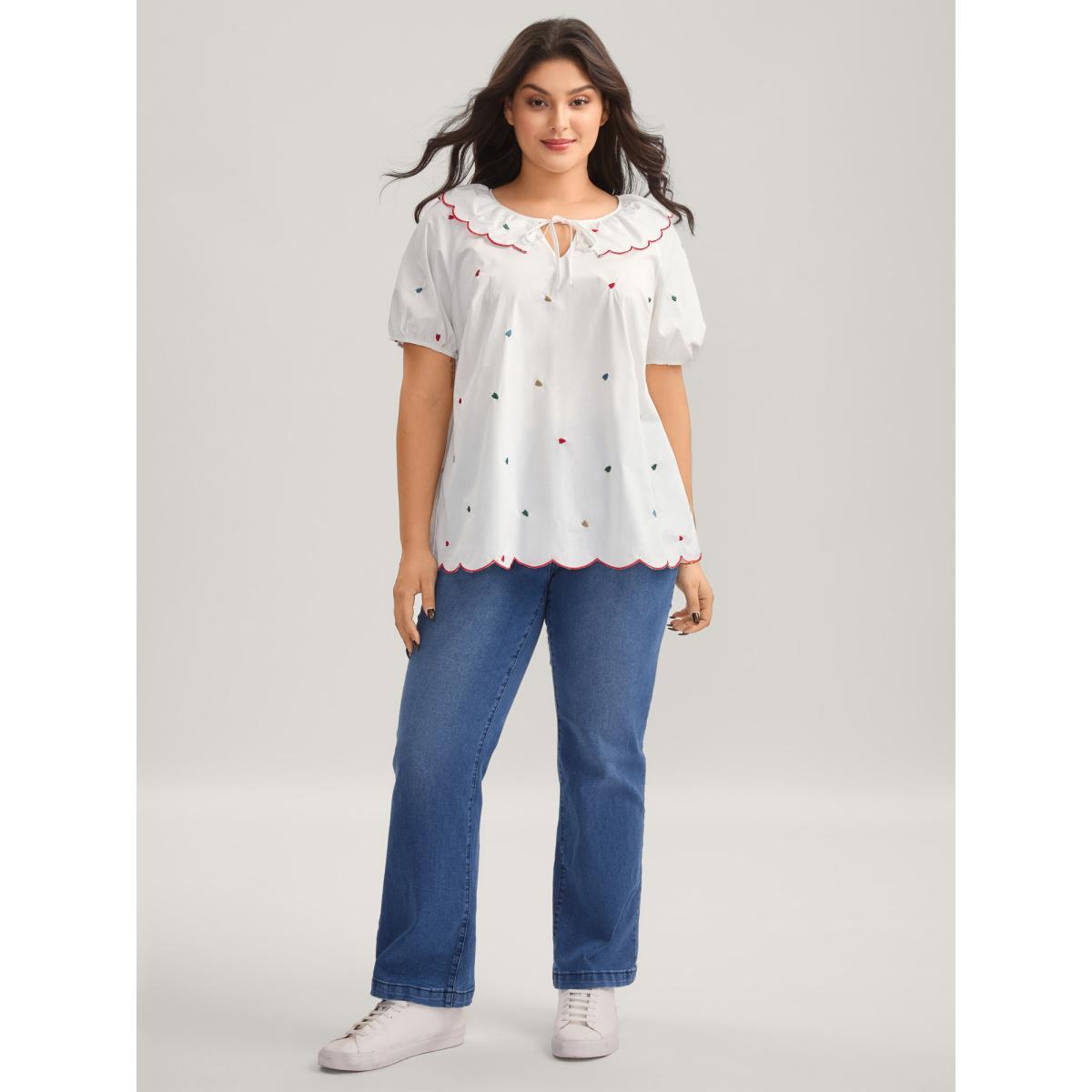 Plus Size Originalwhite Sweetheart Embroidery Doll Collar Blouse Women Short sleeve Peter Pan collar Everyday-Casual Blouses BloomChic 28/5X Product Image