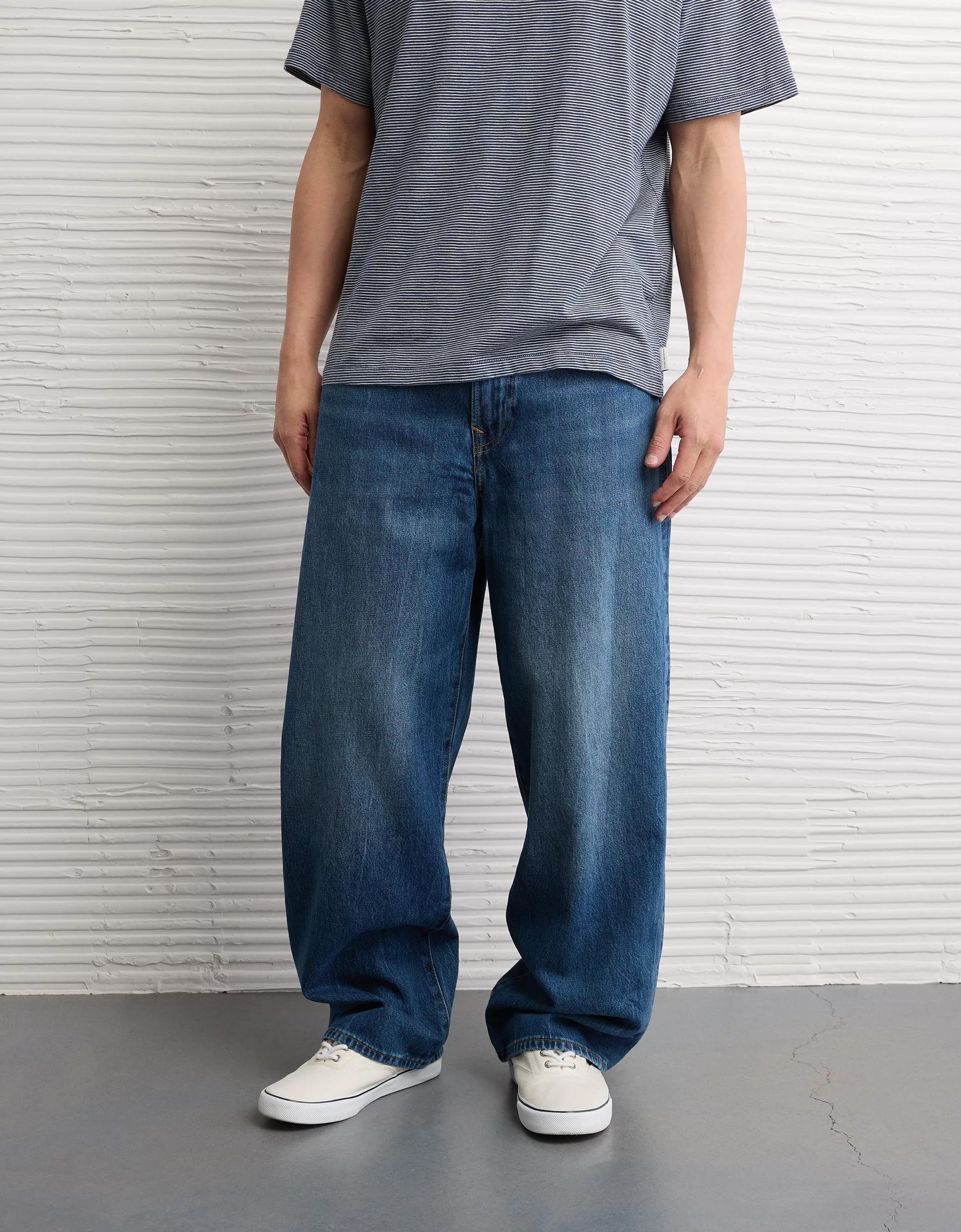 AE Baggy Jean Product Image