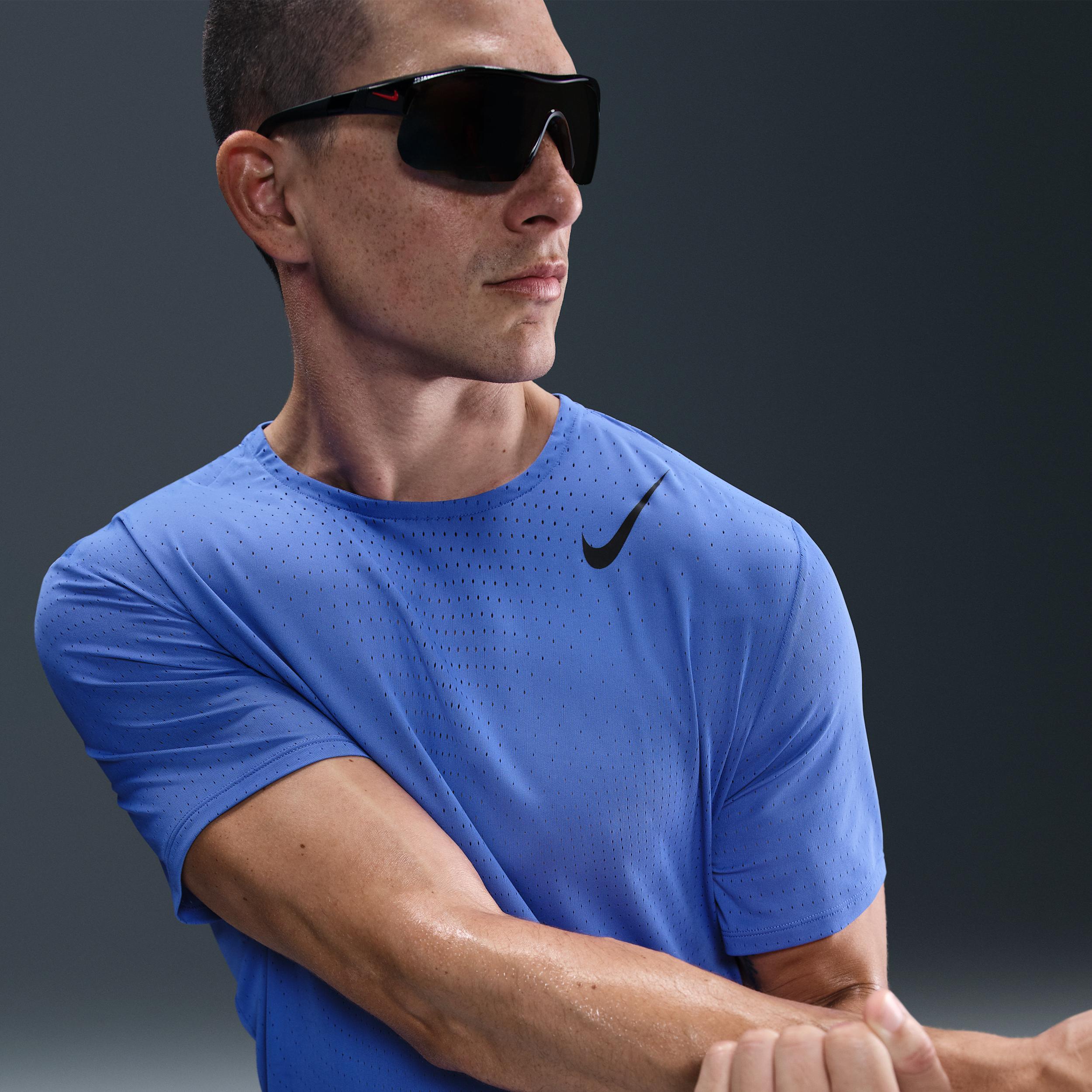 Nike Men's AeroSwift Dri-FIT ADV Short-Sleeve Running Top Product Image