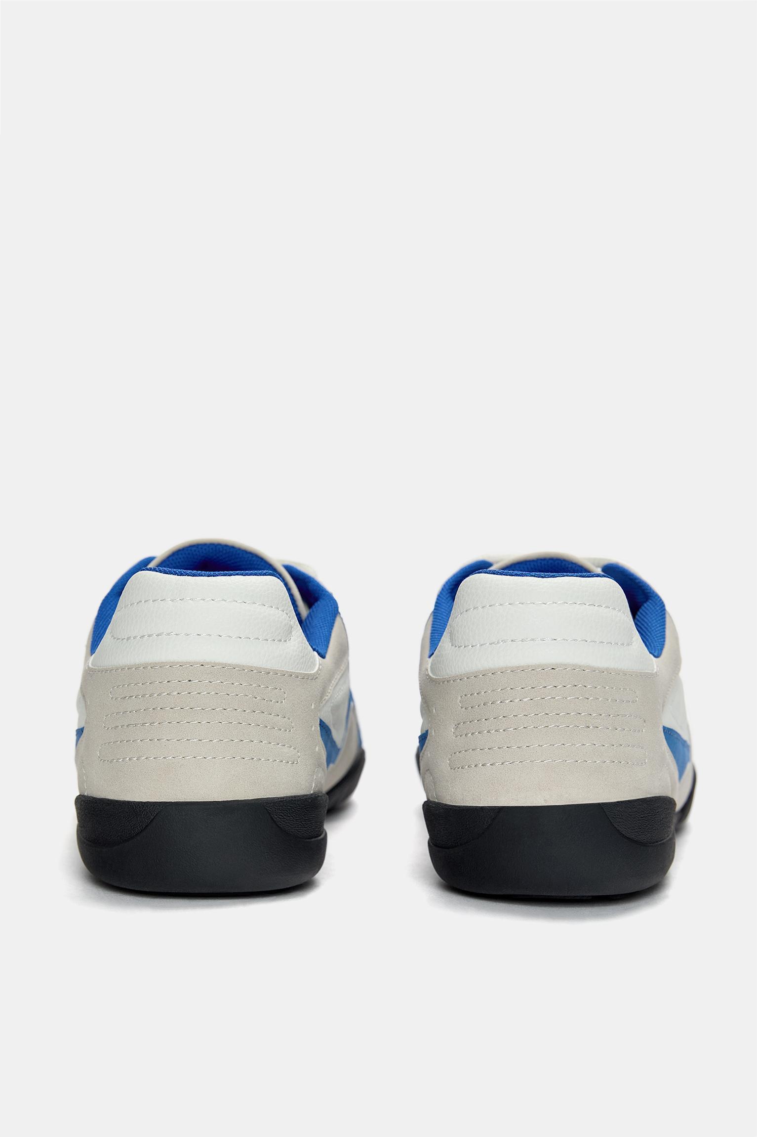 Retro sneakers Product Image