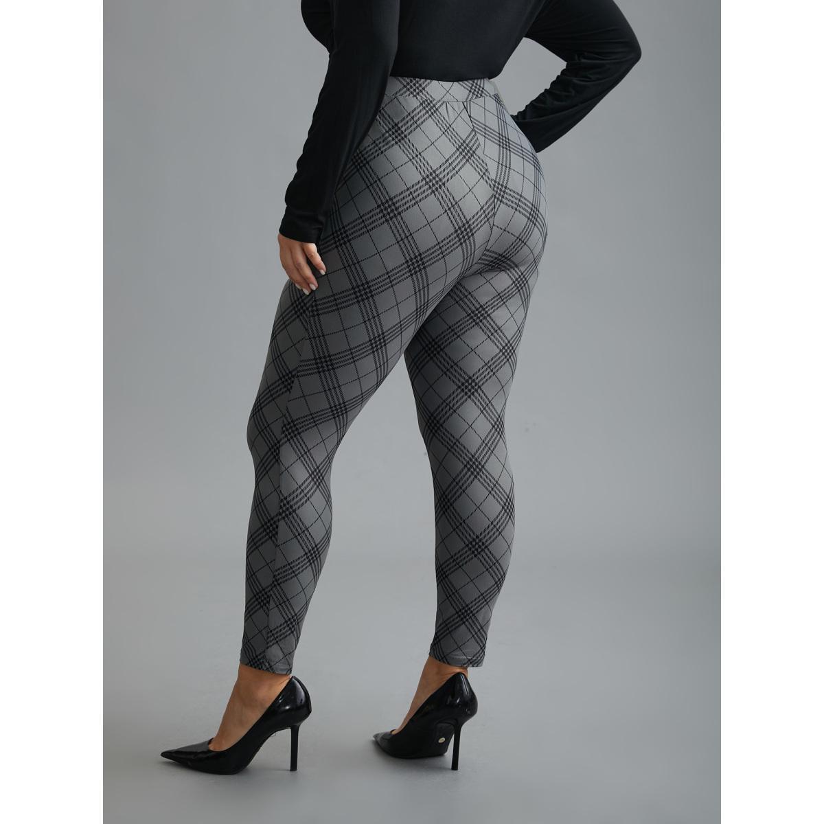 Plus Size Plaid Pattern Mid-Rise Skinny Pants Women DimGray Elegant Medium stretch Skinny Mid Rise Everyday Leggings BloomChic 28/5X Product Image