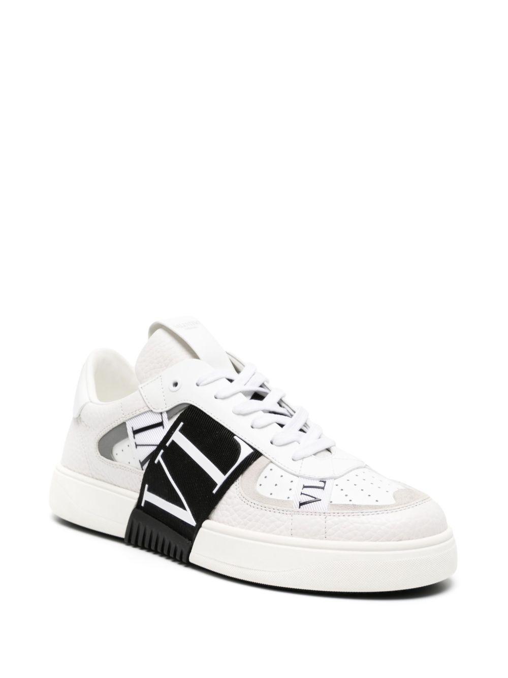 VL7N logo-tape leather sneakers Product Image