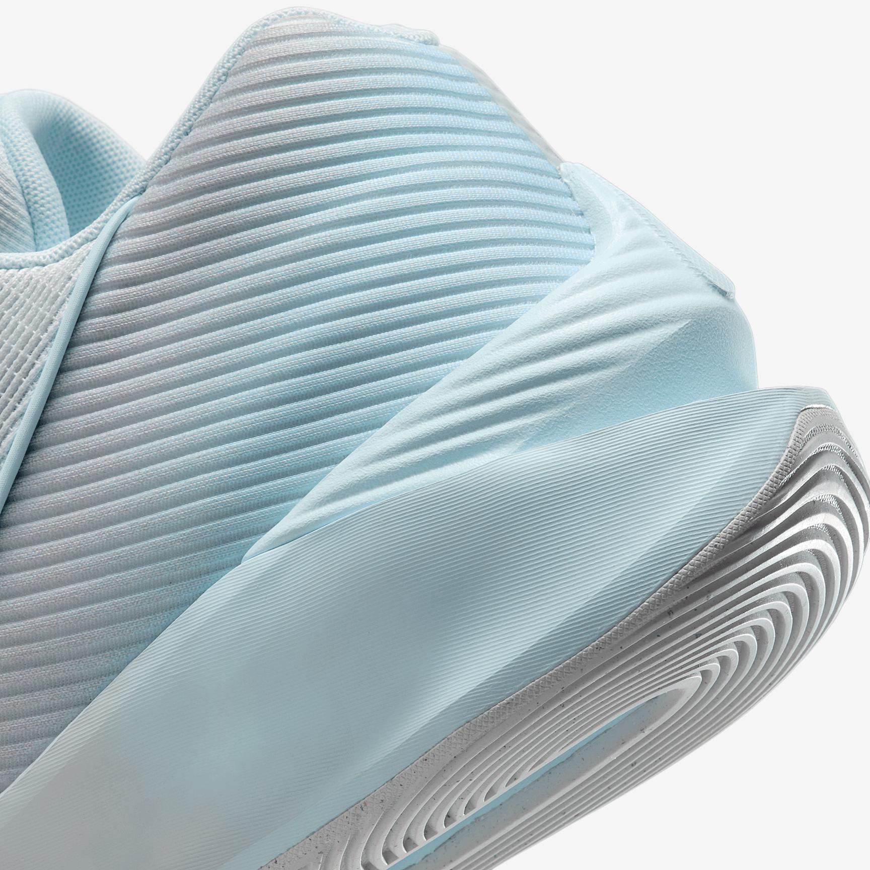 Nike G.T. Jump Academy Basketball Shoes Product Image