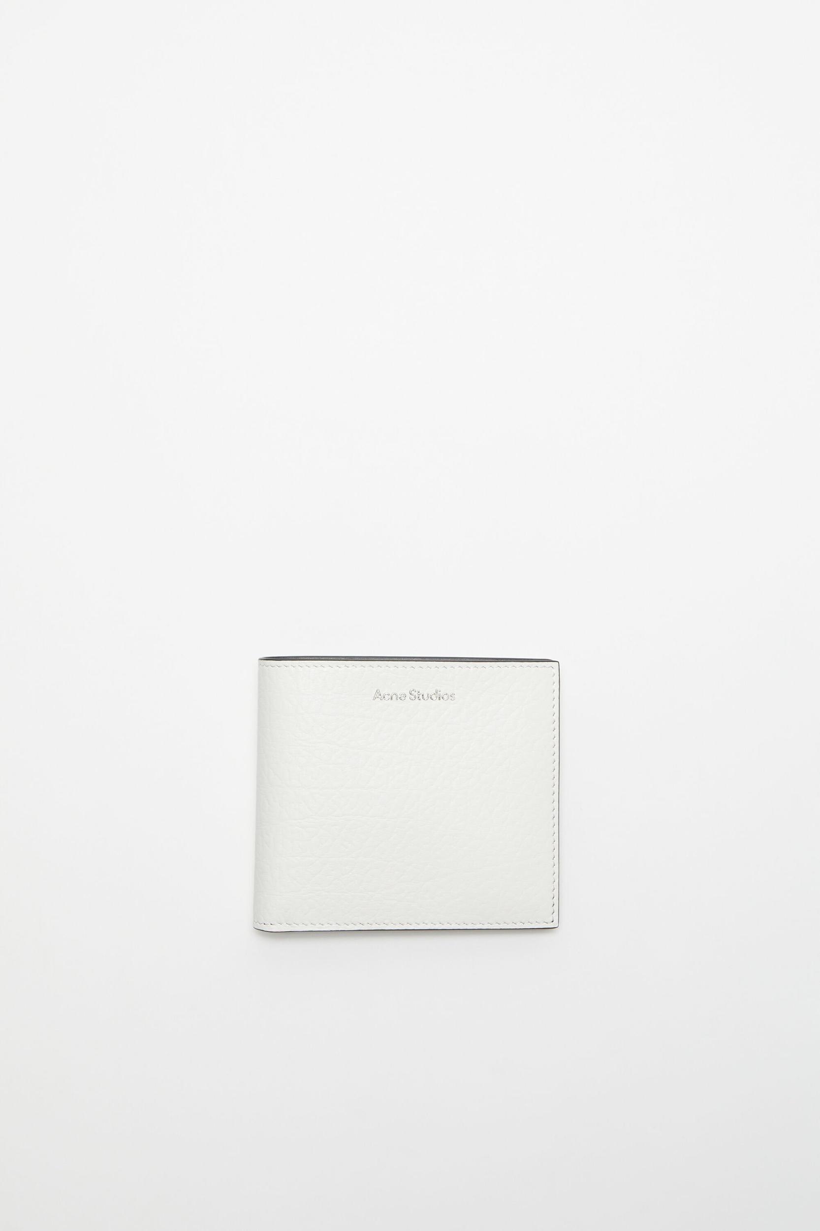Folded leather wallet Product Image