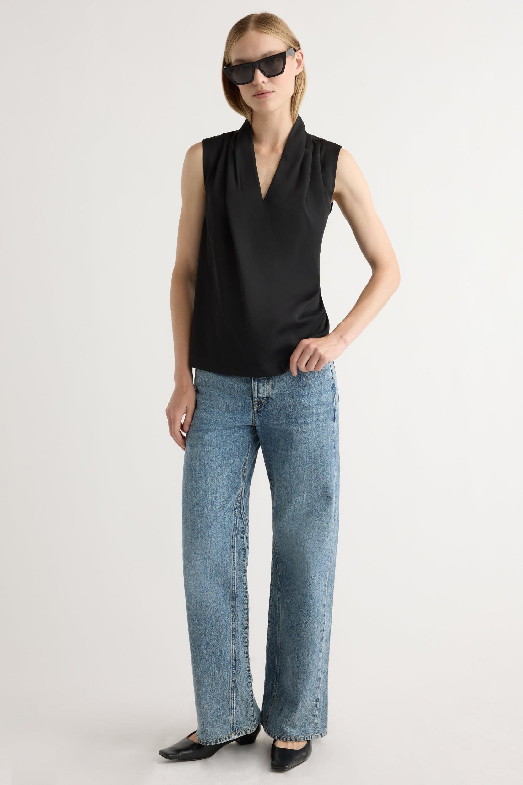Jae V-Neck Sleeveless Blouse Product Image