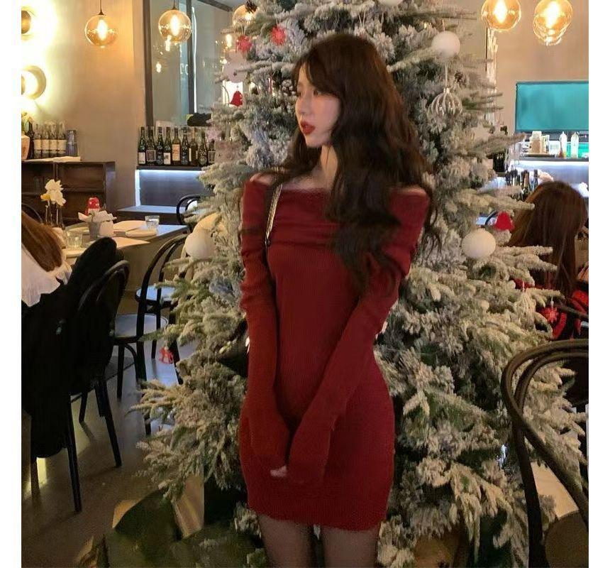 Long-Sleeve Off Shoulder Plain Ribbed Knit Mini Sheath Dress Product Image