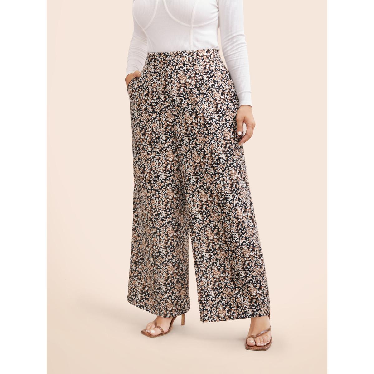 Plus Size Leopard Print Pleated Wide Leg Pants Women Leopard Casual Wide Leg Mid Rise Everyday Pants BloomChic 22-24/3X Product Image