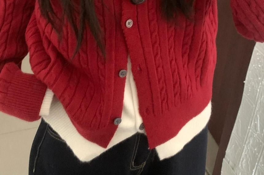Mock Two-Piece Round Neck Two Tone Cable Knit Cardigan Product Image