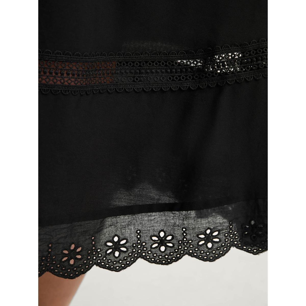 Plus Size Shirred Lace Trim Pleated Midi Skirt Women Pureblack Loose No stretch Side seam pocket Work Skirts BloomChic 28/5X Product Image