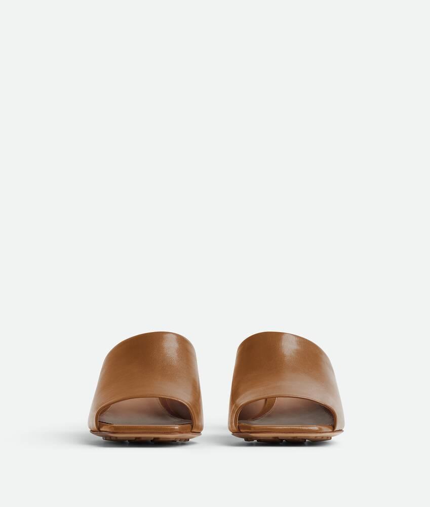 Women's Knot Mule in Wood Product Image