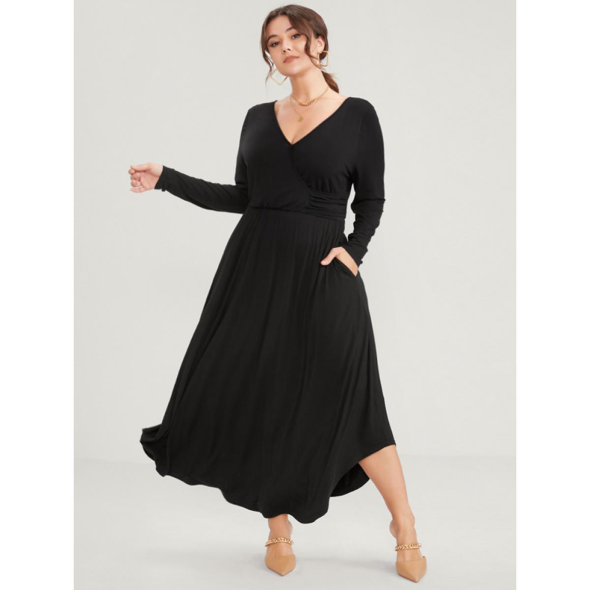 Plus Size Solid Pocket Button Elastic Waist Wrap Arc Hem Dress Black Women Elegant Arc Hem V-neck Long Sleeve Curvy Long Dress BloomChic 10/M Product Image