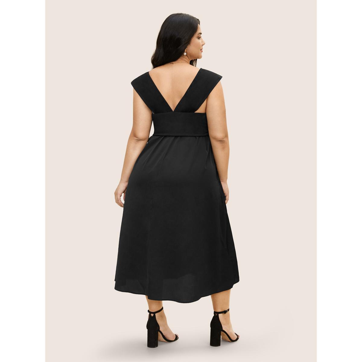 Plus Size Everywhere Dress - A-Line Monochromatic Dress Black Women Elegant Gathered Non Sleeveless Curvy BloomChic 18-20/2X Product Image