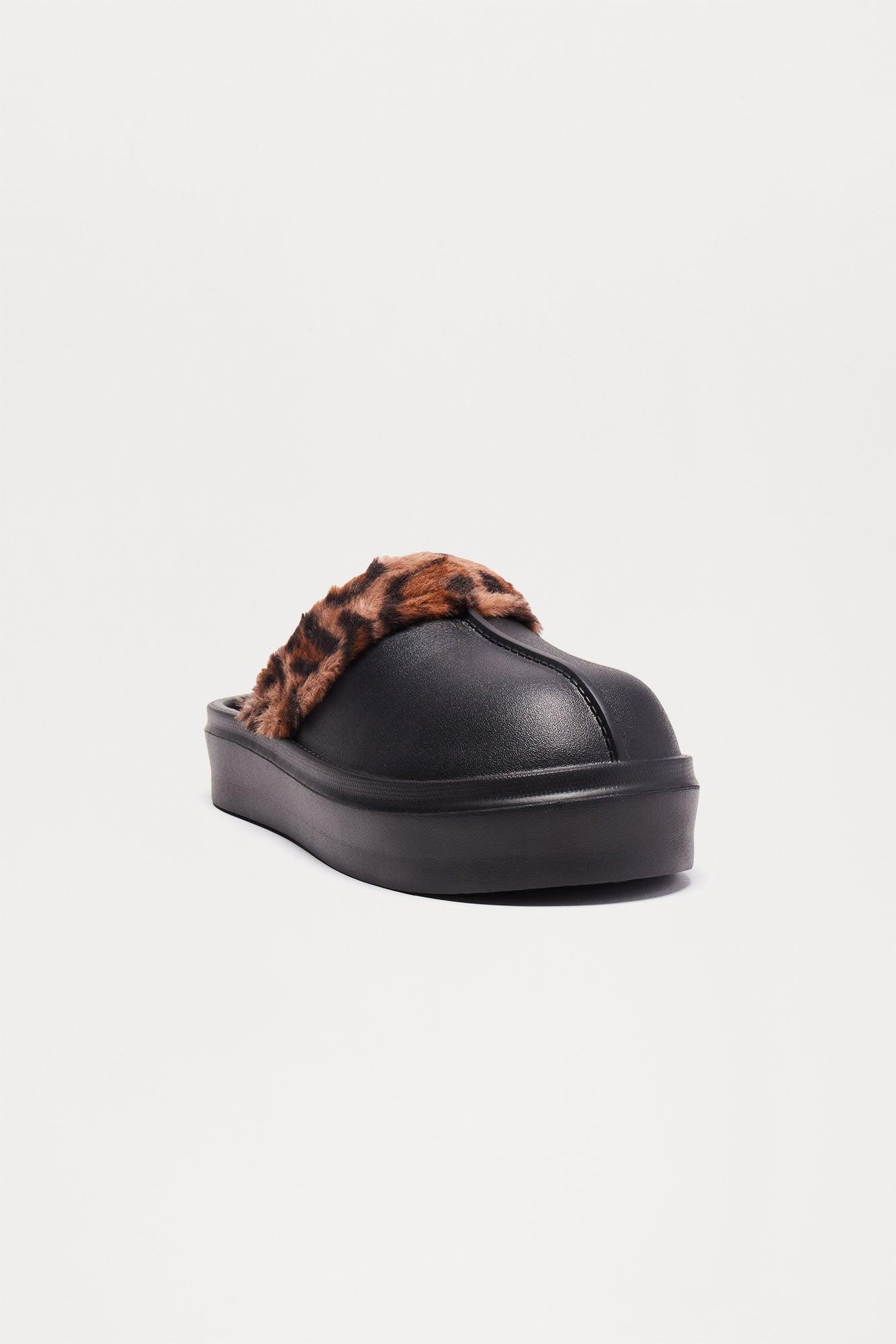 Staying Comfy Platform Slippers - Black/combo Product Image