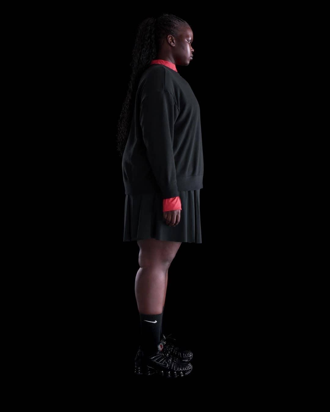 Nike Sportswear Club Fleece Women's Loose Crew-Neck Sweatshirt (Plus Size) Product Image