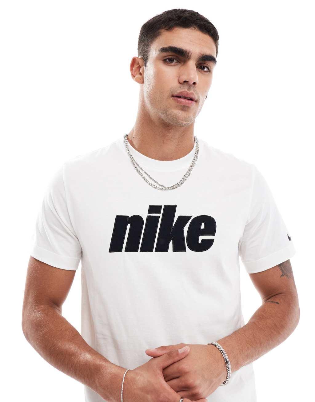 Nike Block 2.0 logo t-shirt in white Product Image