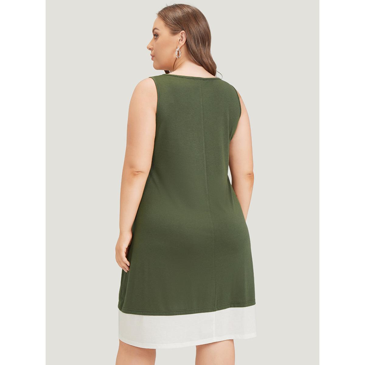 Plus Size Two Tone Knot Pocket Patchwork Dress ArmyGreen Women Casual Contrast Round Neck Sleeveless Curvy Knee Dress BloomChic 26/4X Product Image