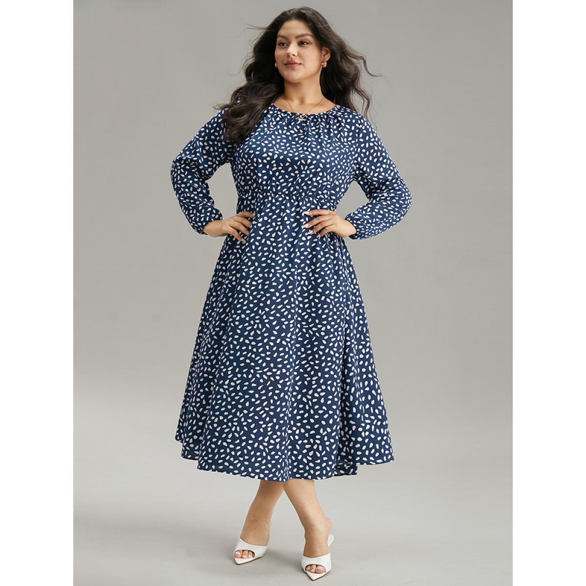 Plus Size Geometric Print Plicated Detail Pocket Dress DarkBlue Women Elegant Elastic cuffs Round Neck Long Sleeve Curvy Midi Dress BloomChic 28/5X Product Image
