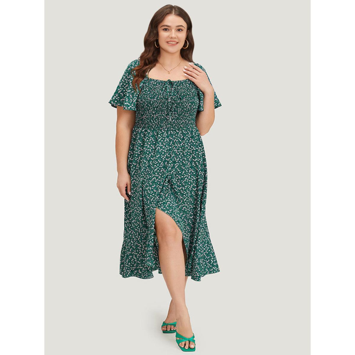 Plus Size Ditsy Floral Shirred Bowknot Pocket Wrap Hem Dress Teal Women Elegant Wrap Square Neck Short sleeve Curvy Midi Dress BloomChic 10/M Product Image