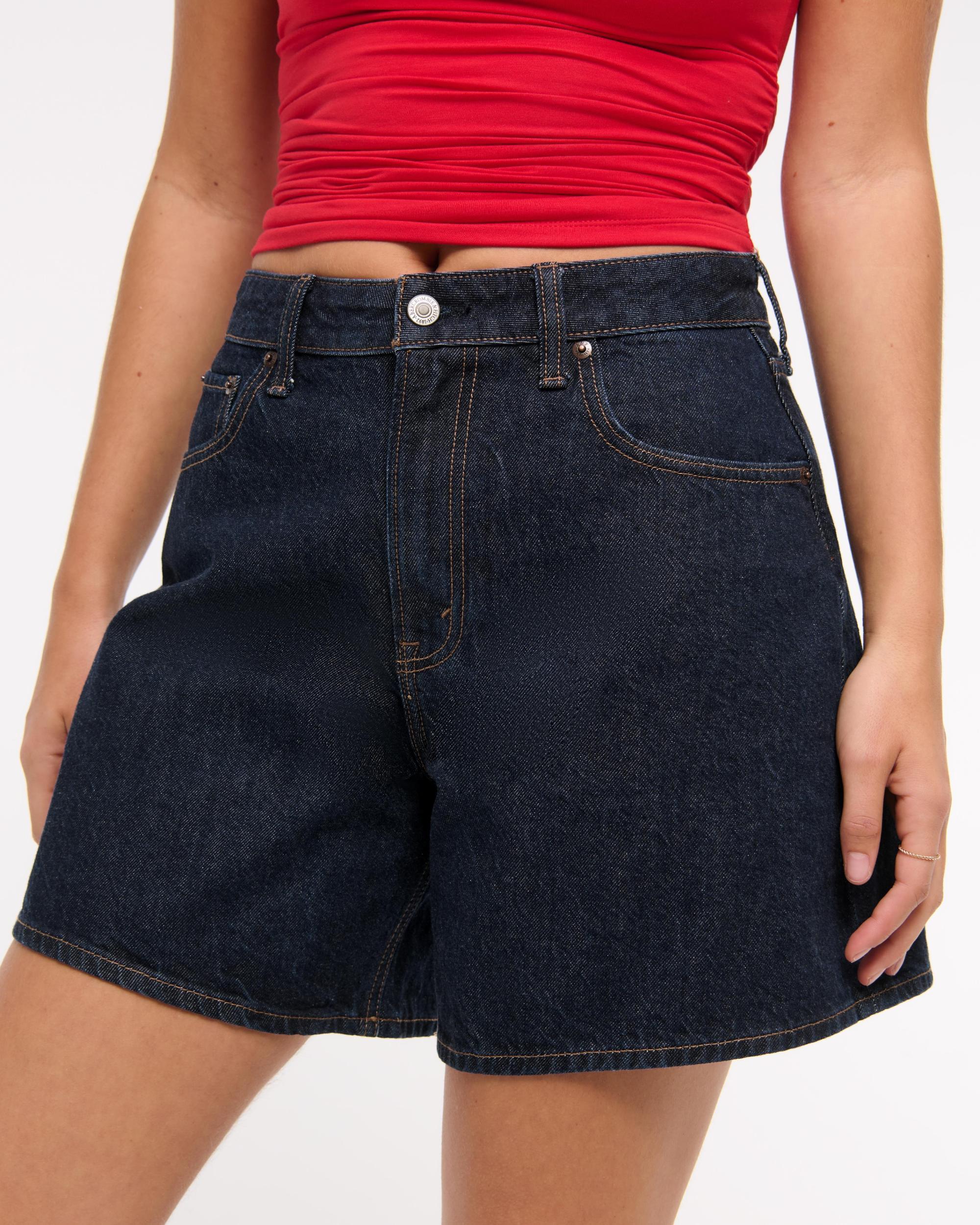 Curve Love High Rise Loose Short Product Image