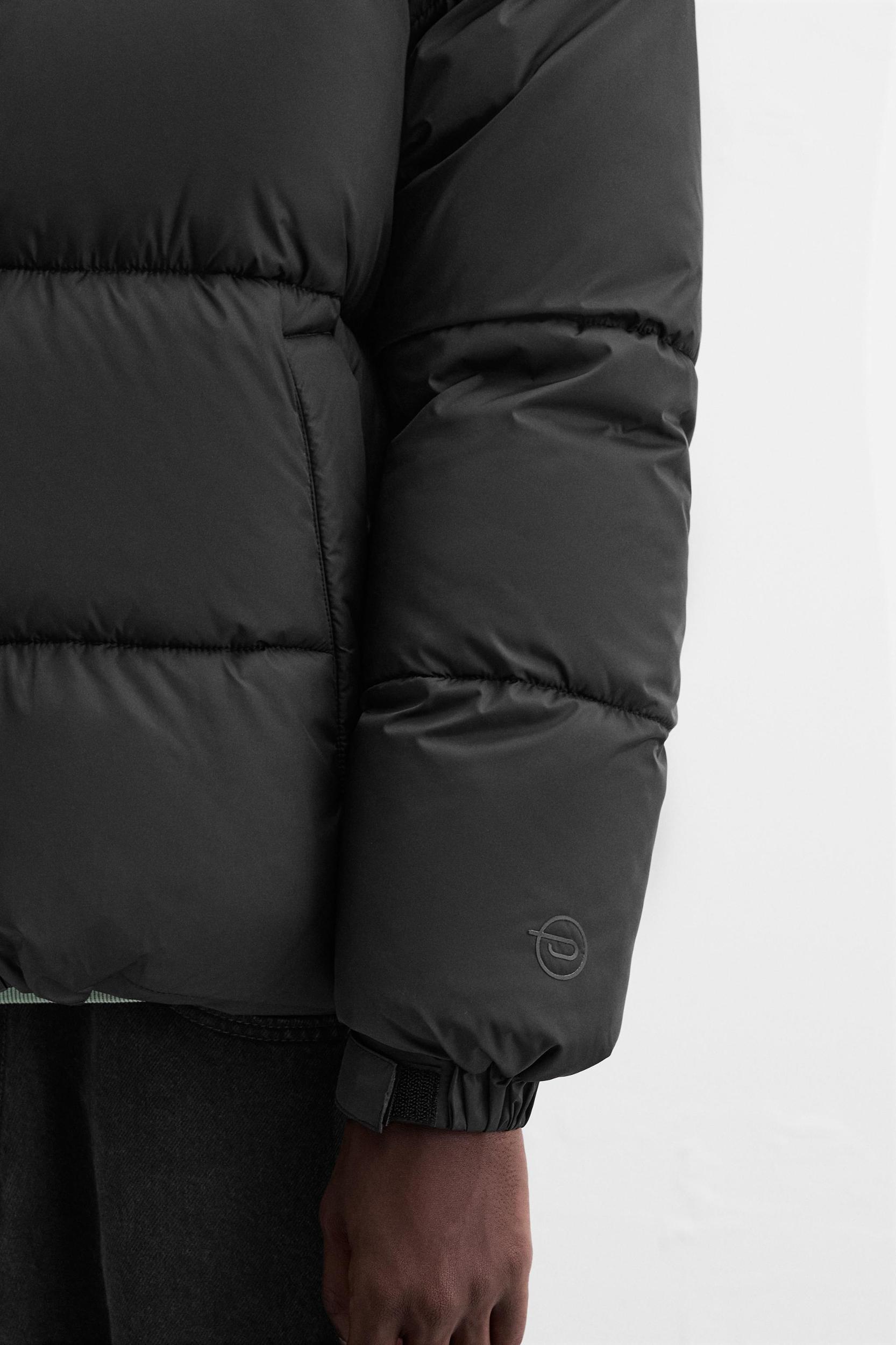 COLOR BLOCK PUFFER JACKET Product Image