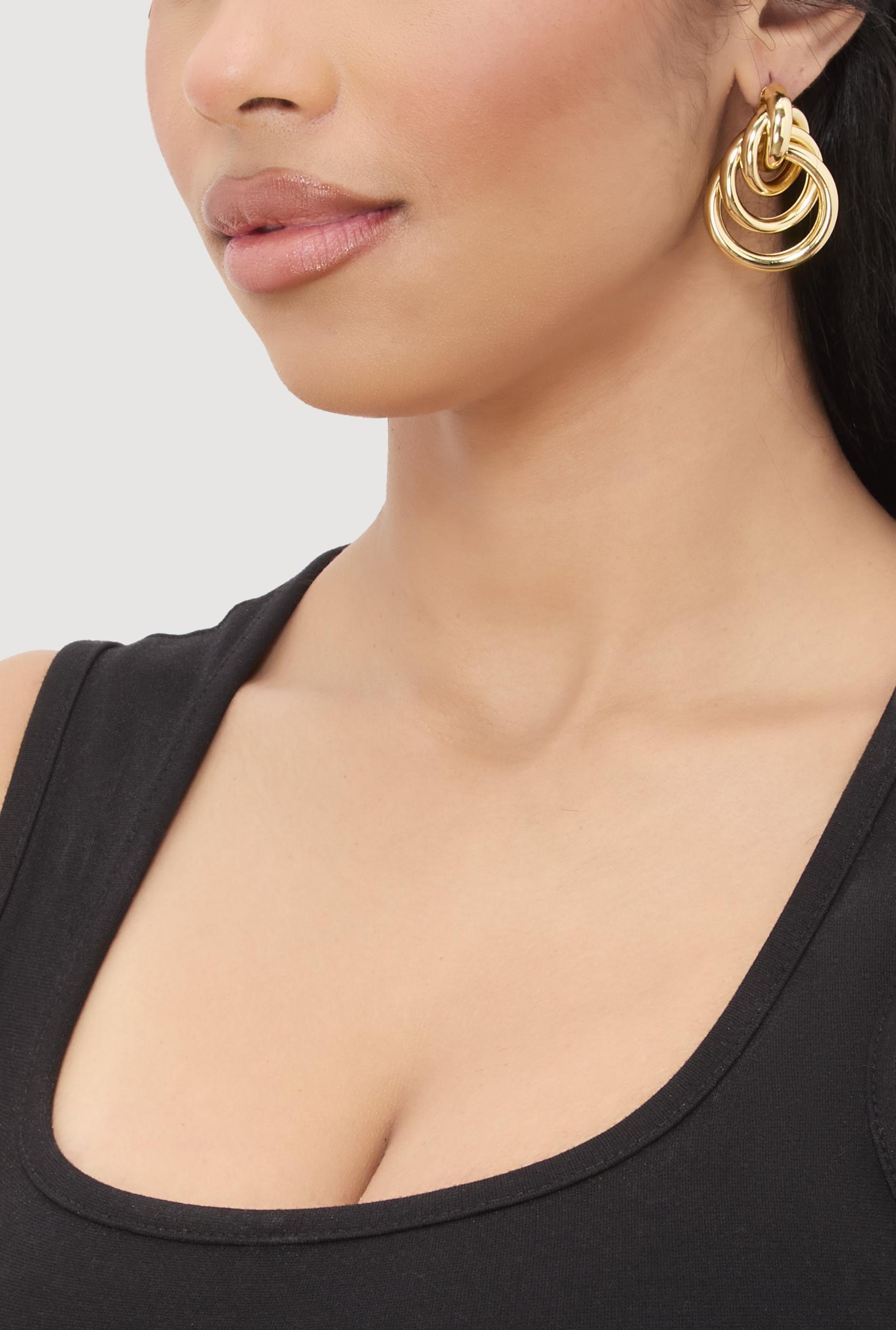 Wavy Metallic Drop Earrings Male Product Image