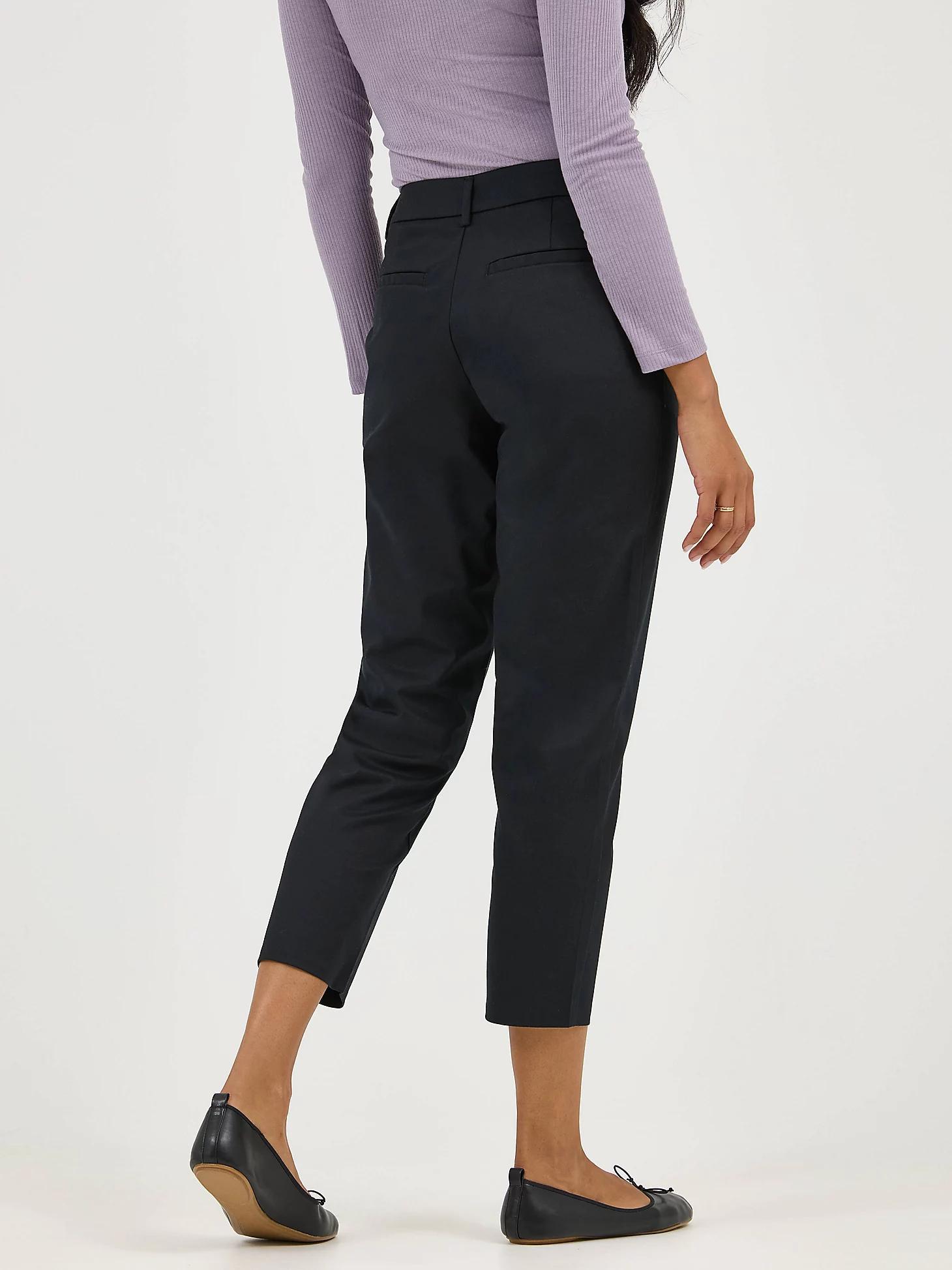 Women's Wrinkle Free Capri | Women's Capris & Crops | Lee® Product Image