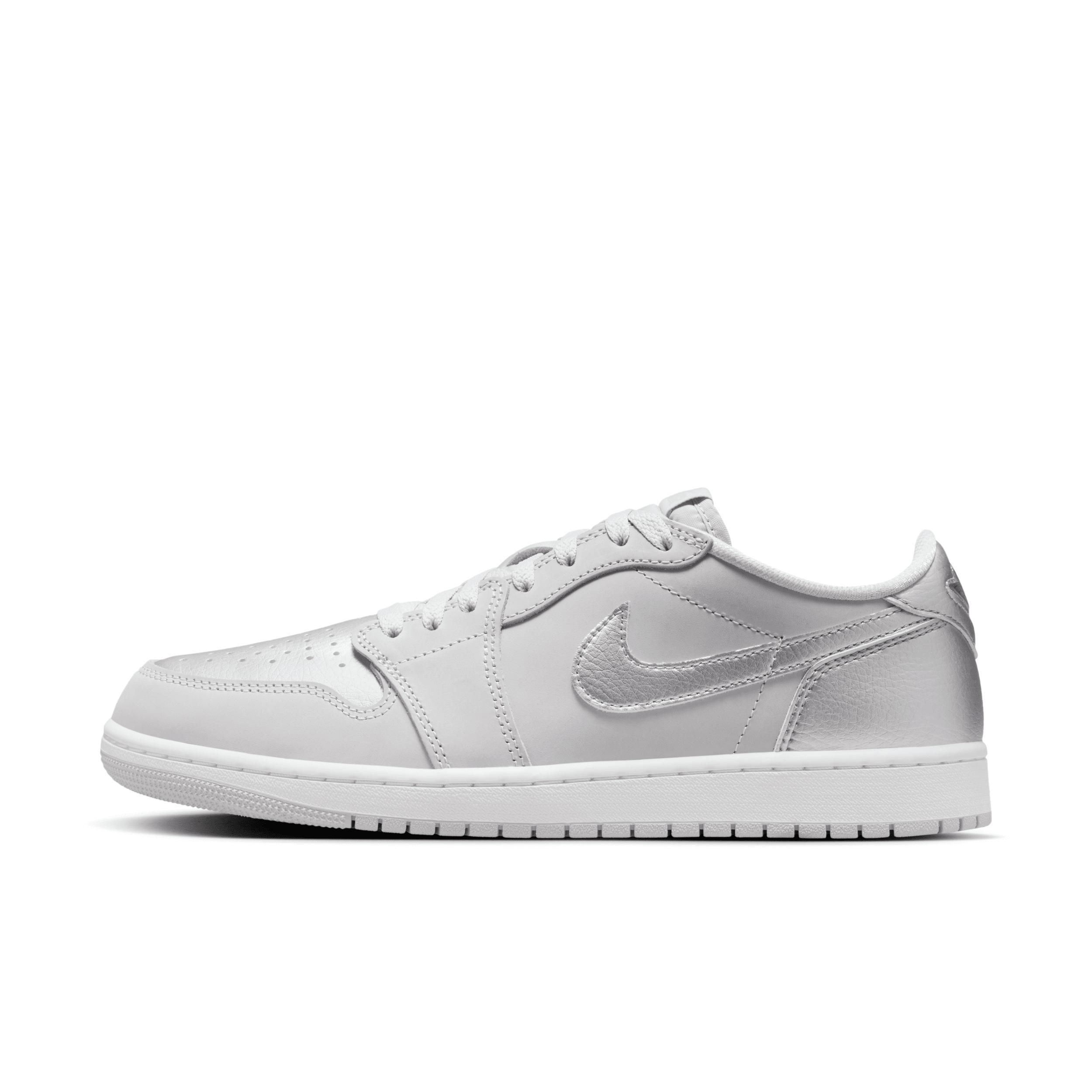 Jordan Mens Jordan Retro 1 Low OG - Mens Basketball Shoes Product Image