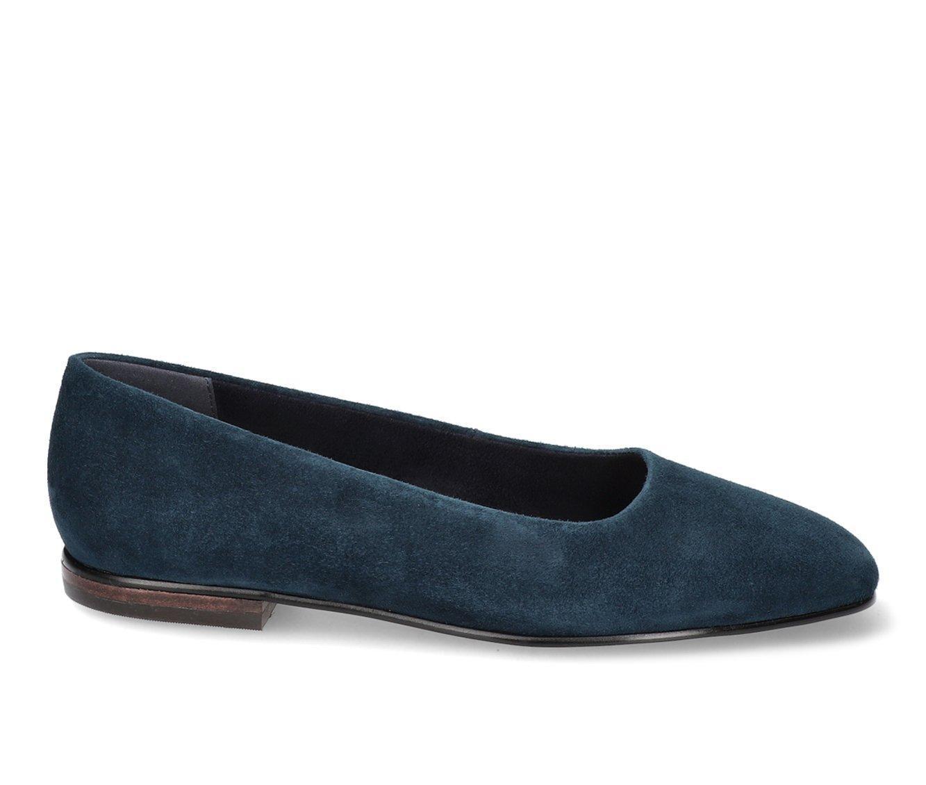 Women's Bella Vita Kimiko Flats Product Image