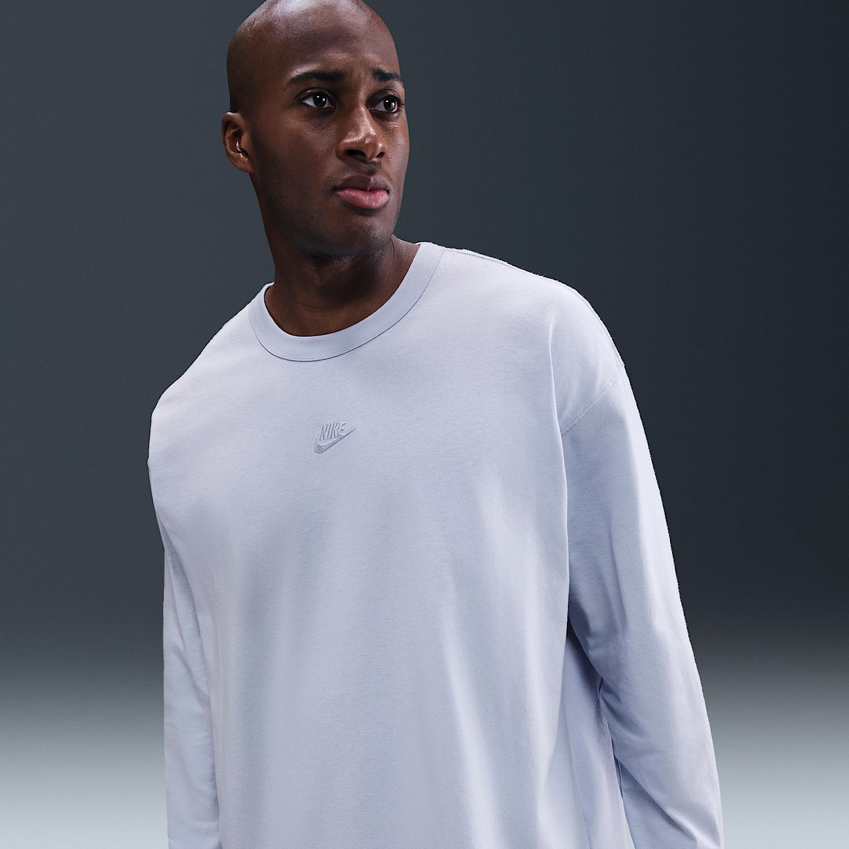 Nike Sportswear Premium Essentials Men's Long-Sleeve T-Shirt Product Image