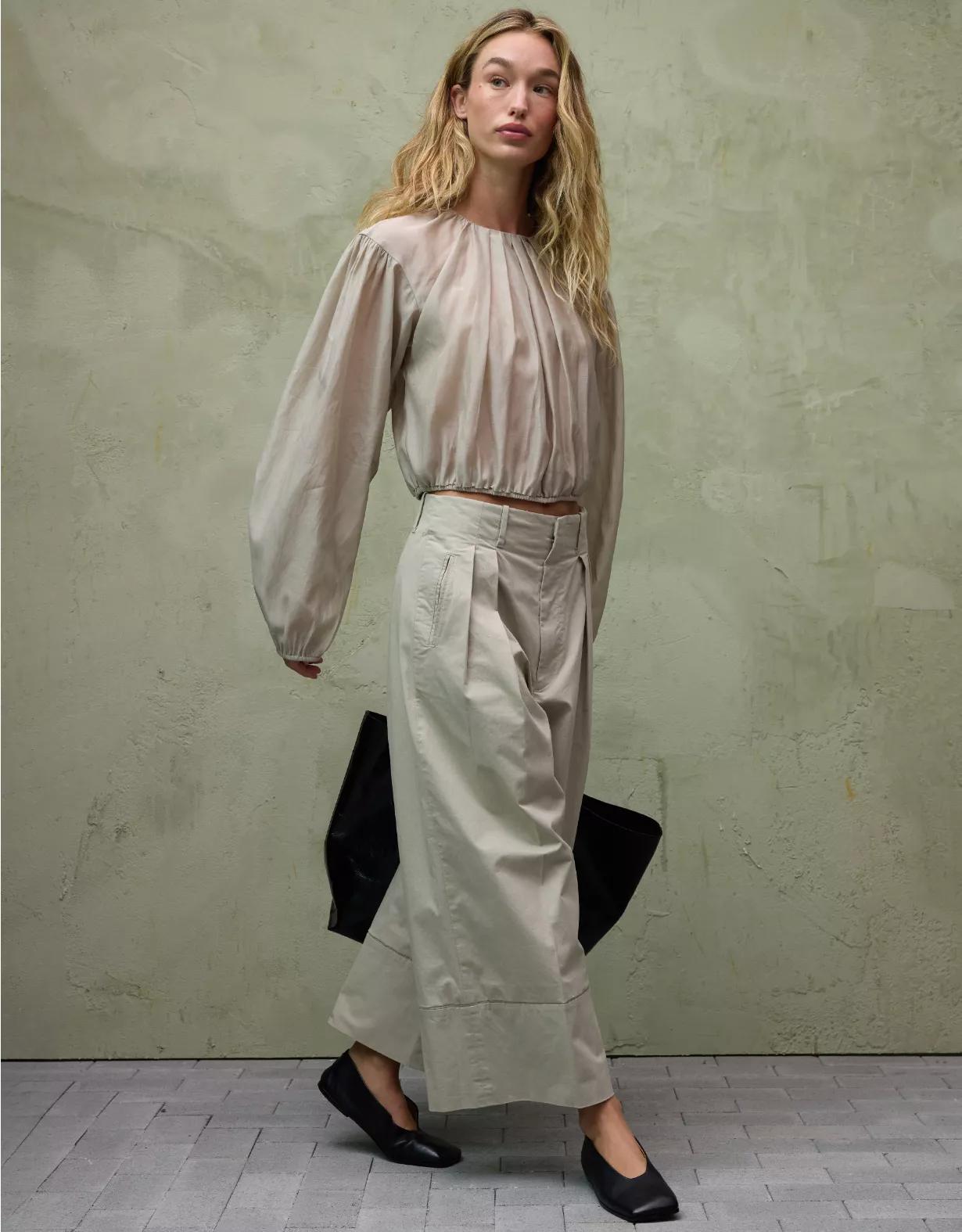 AE77 Premium Cropped Trouser Product Image
