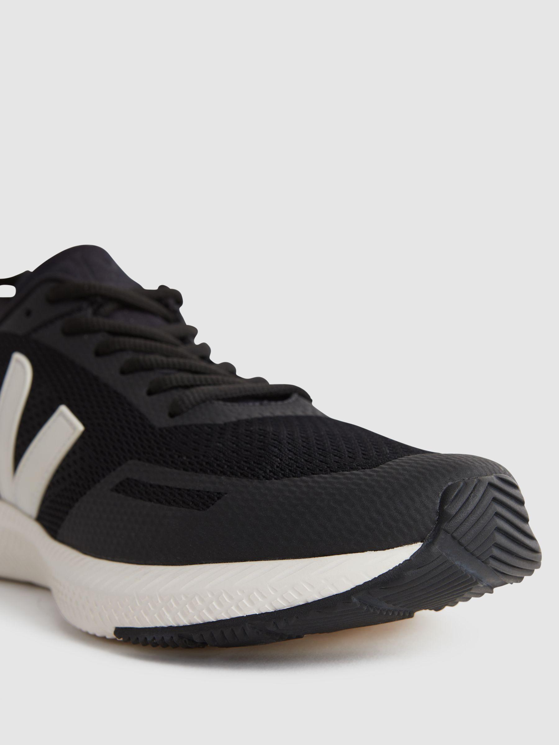 Veja Lightweight Trainers in Cream/Black Product Image