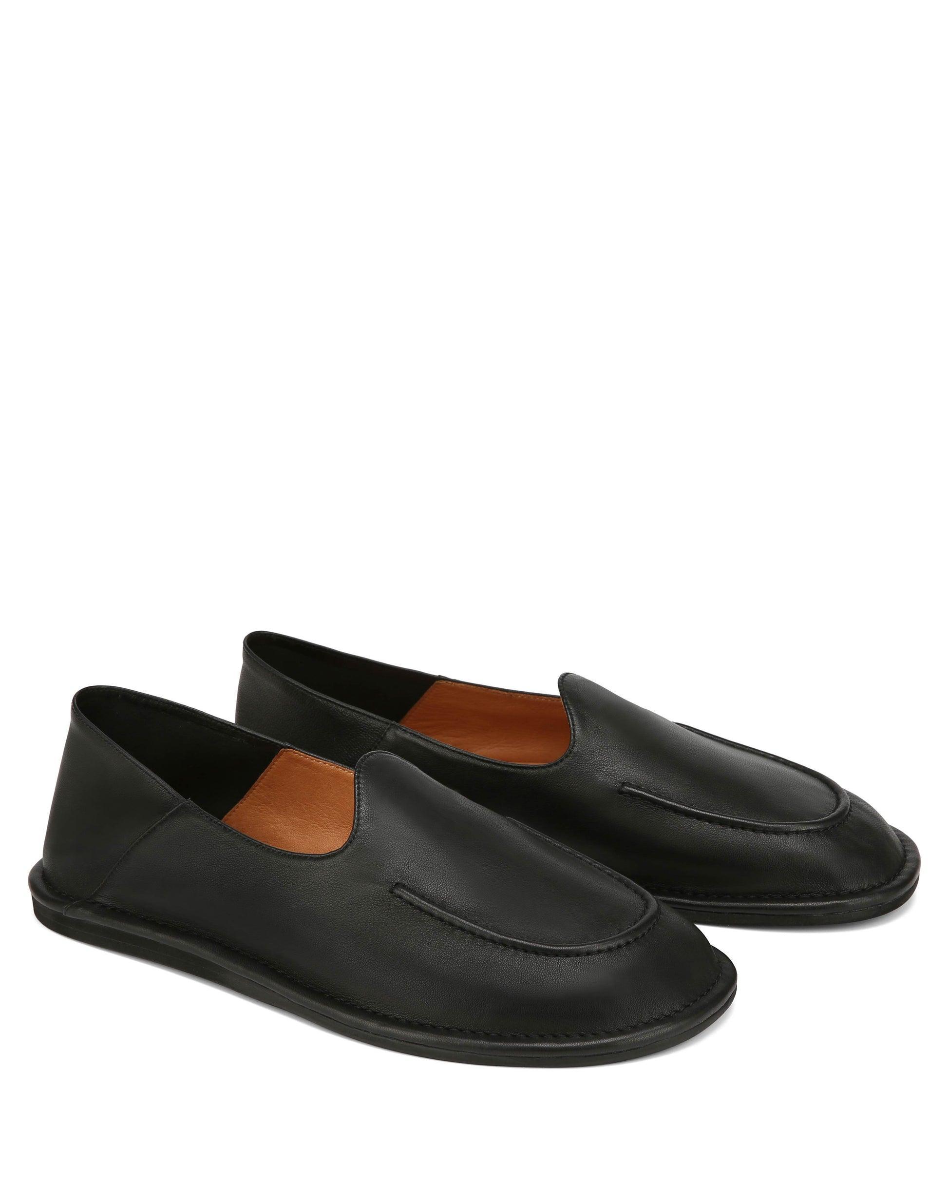 Reef Black Leather Product Image