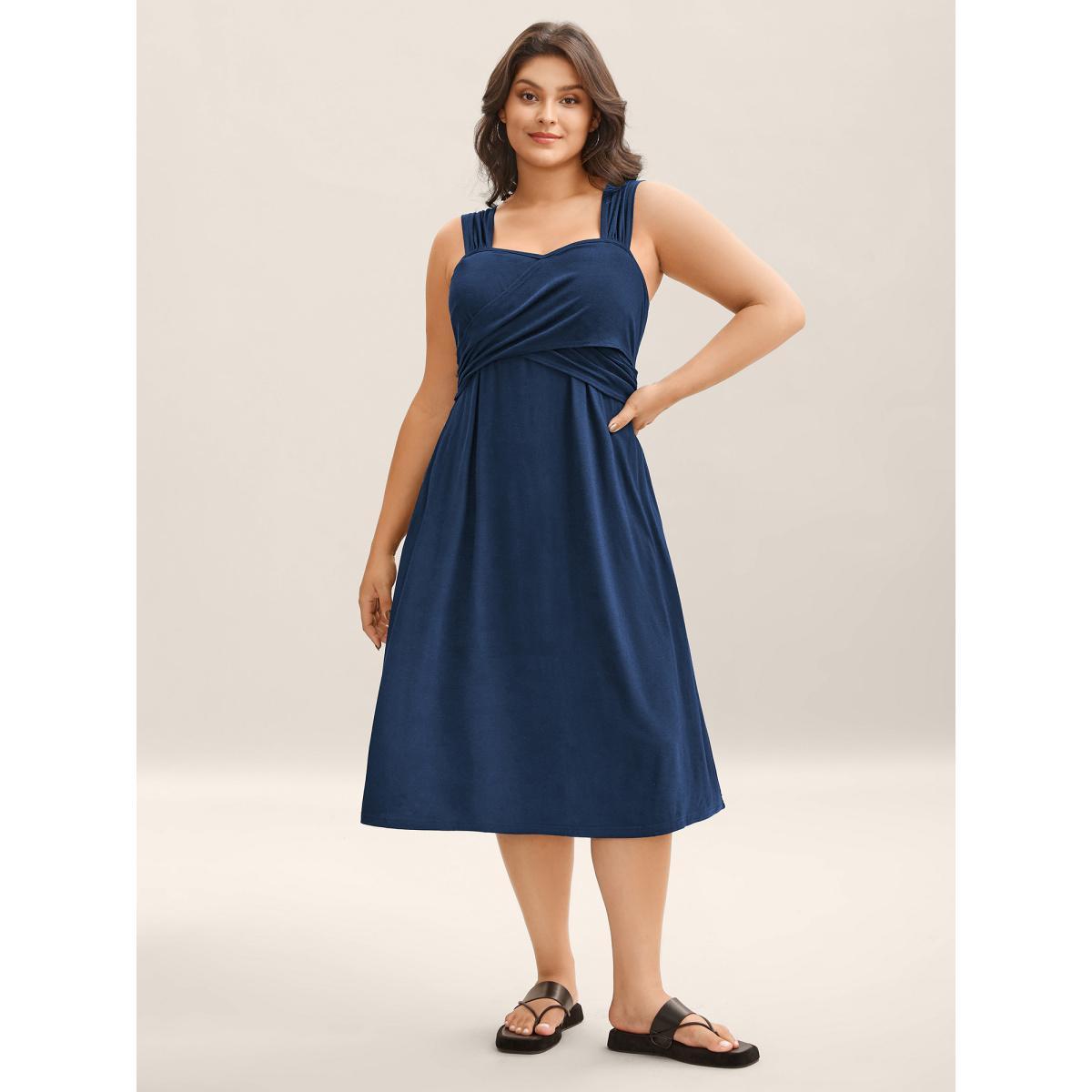 Plus Size Crosswrap Bodice Pockets Midi Dress Mediumblue Women Heart neckline Sleeveless Curvy BloomChic 28/5X Product Image