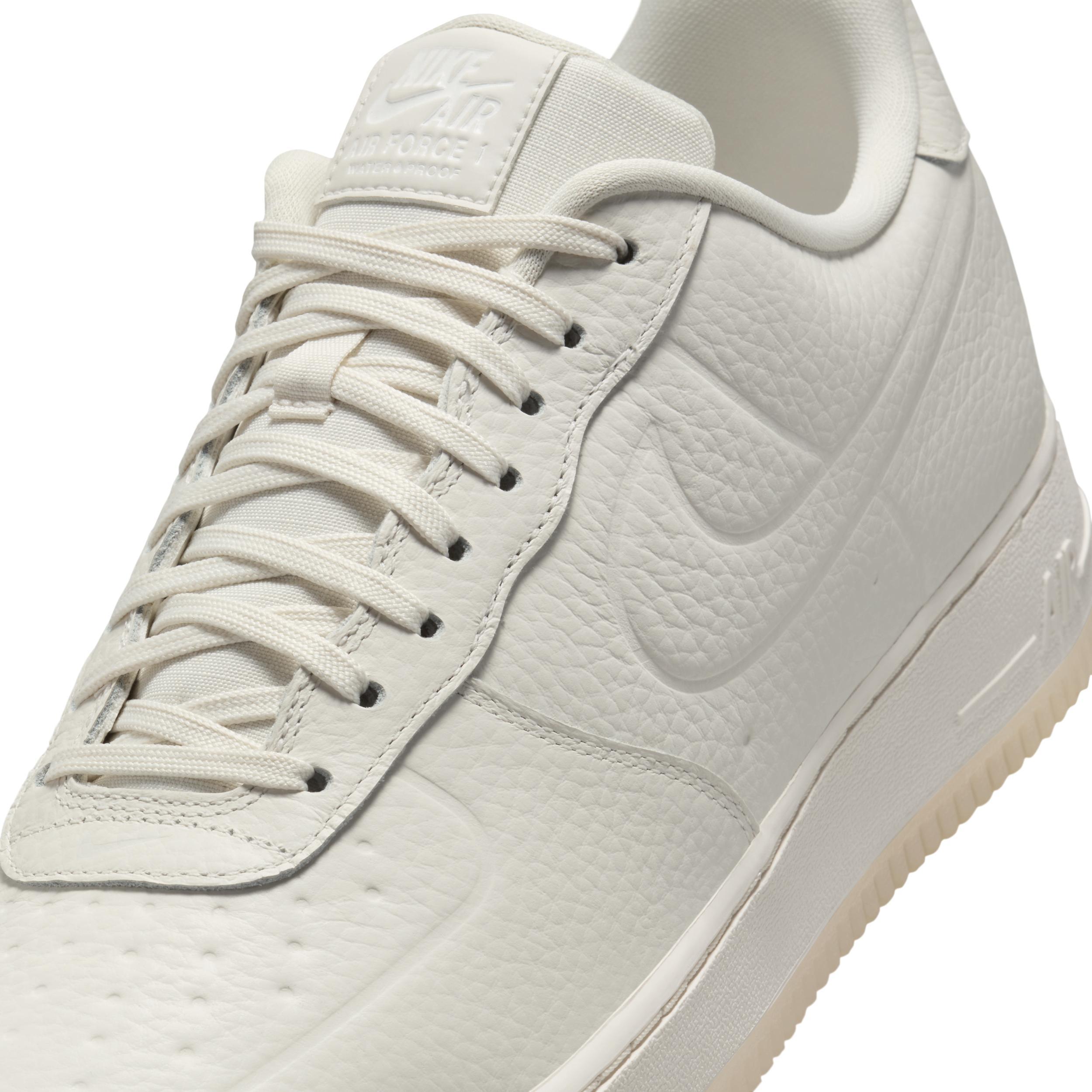 Mens Nike Air Force 1 07 Pro Tech Low Casual Shoes Product Image