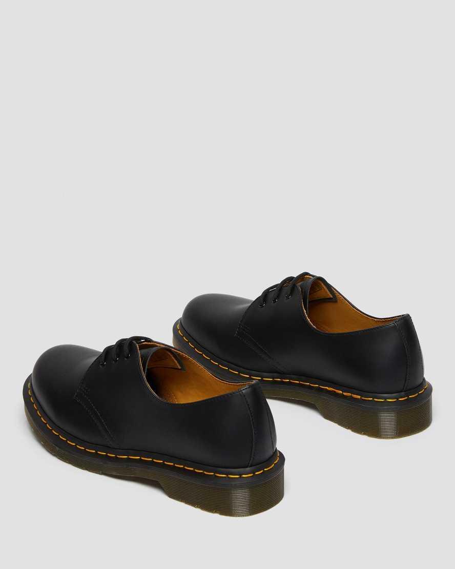 Dr. Martens Mens 1461 Smooth Leather Oxfords Product Image