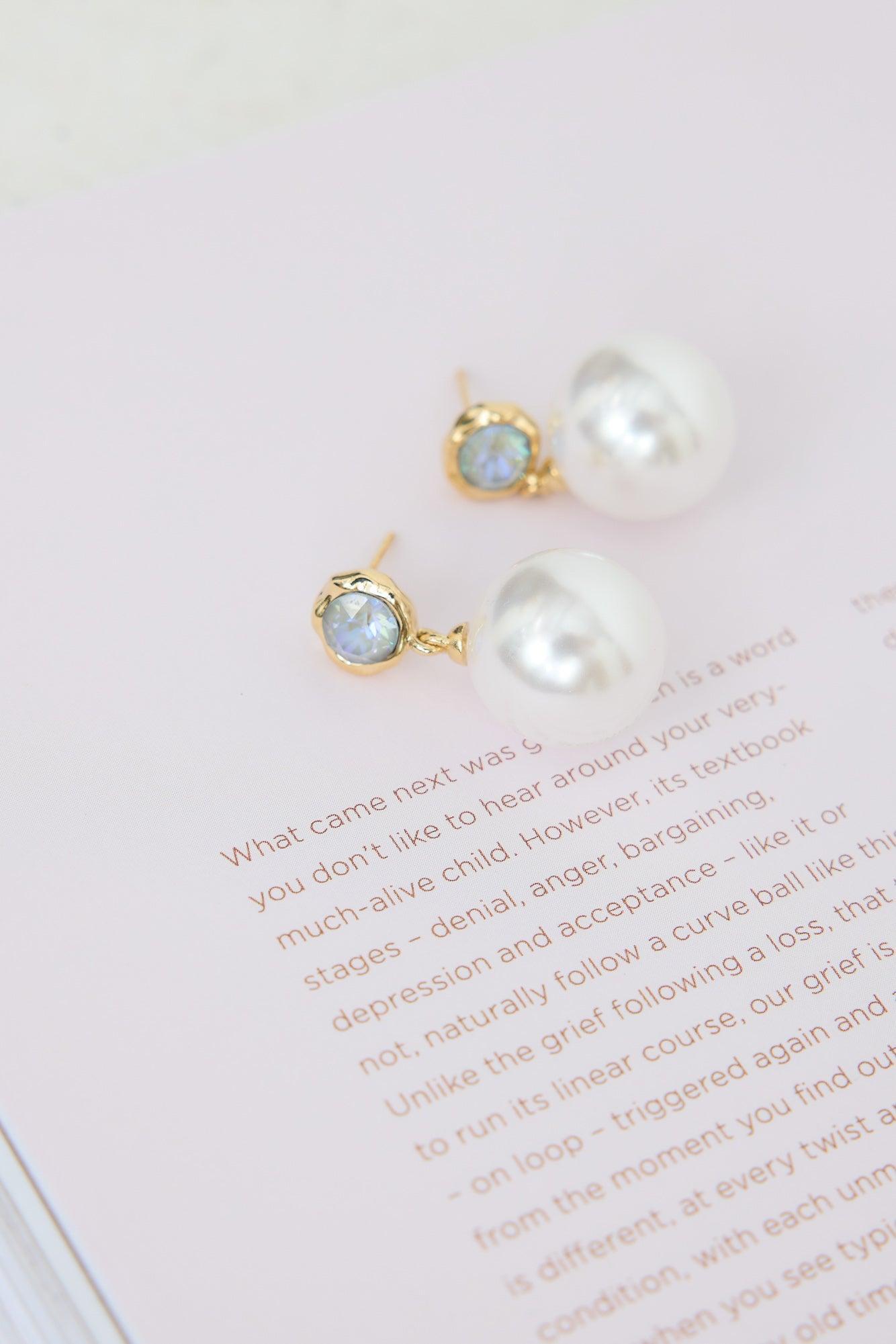 Ocean Water Earrings Gold Product Image