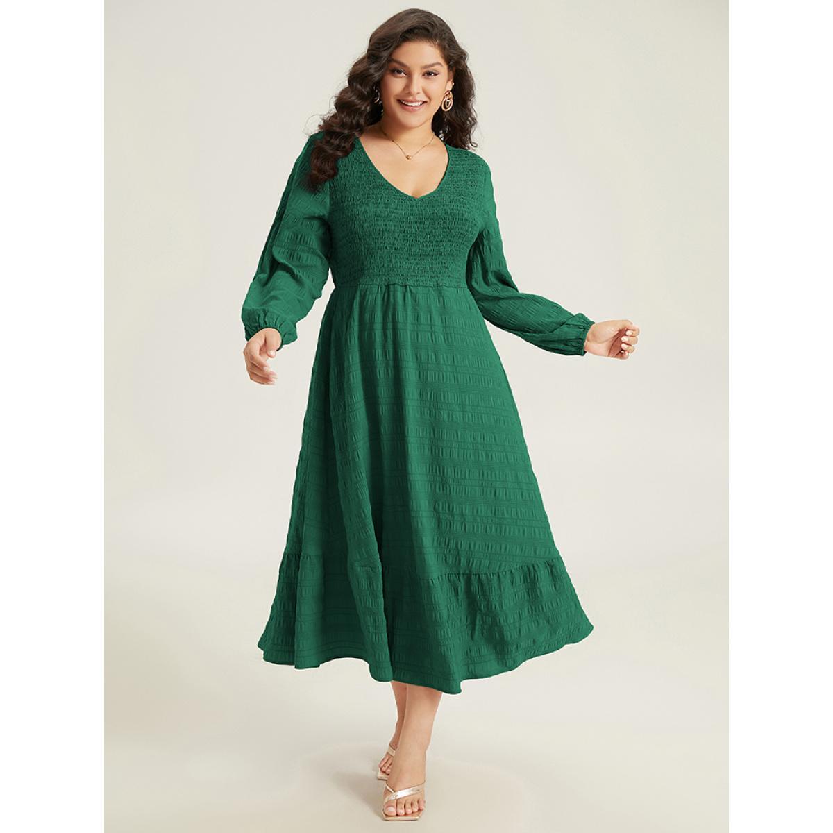 Plus Size Solid Shirred Plisse Flutter Hem Dress DarkGreen Women Elegant Elastic cuffs V-neck Long Sleeve Curvy Midi Dress BloomChic 26/4X Product Image