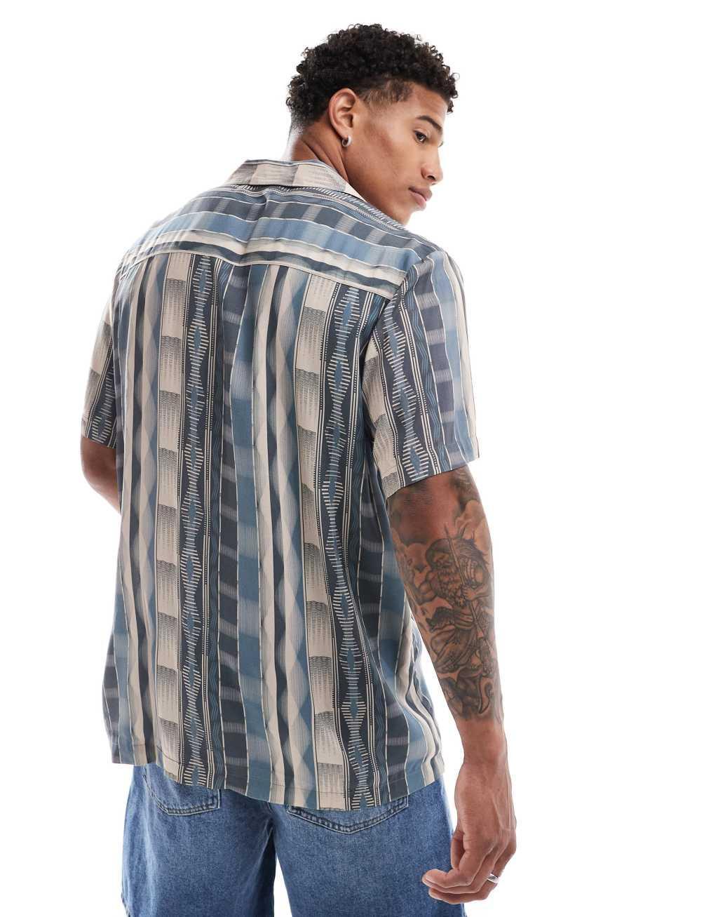 ASOS DESIGN relaxed revere shirt in pattern print Product Image